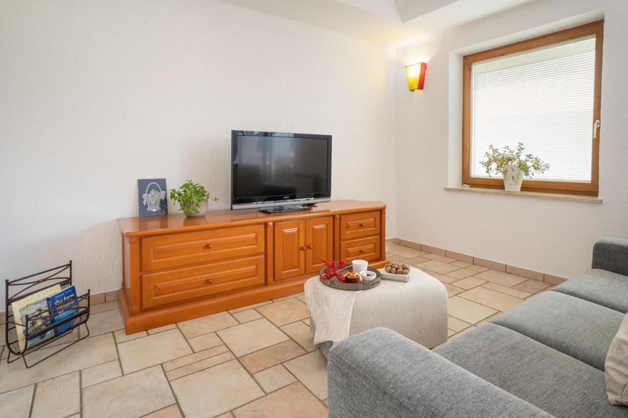 Apartment Ajdi Ajdovščina Bagian luar foto
